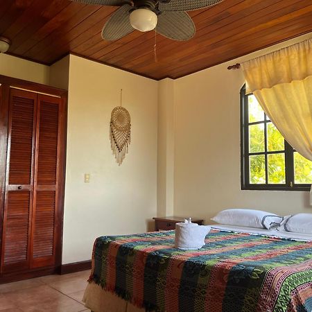 Beachside Stay At Villa Viyarte ซานฮวนเดลซูร์ ภายนอก รูปภาพ
