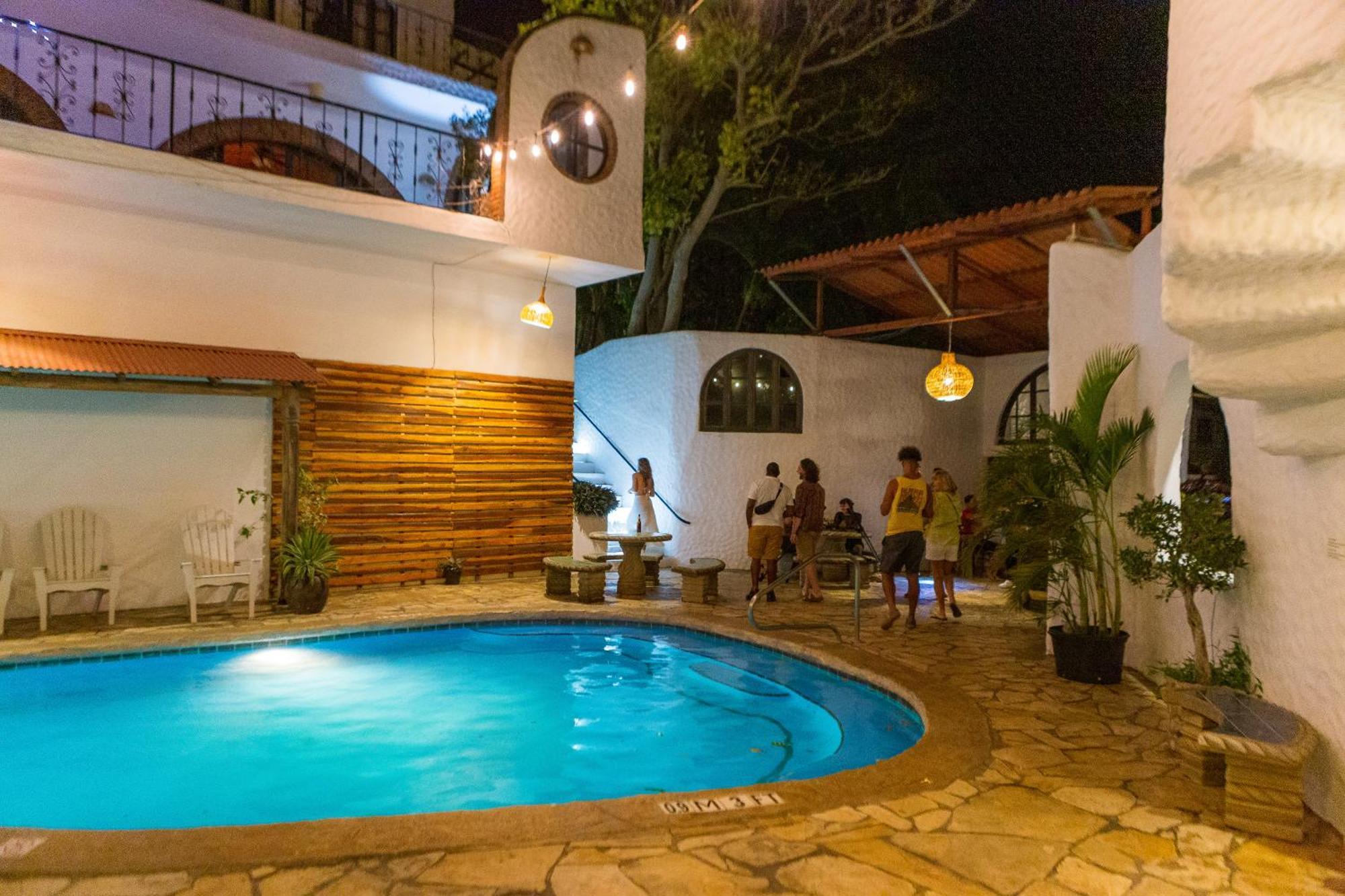 Beachside Stay At Villa Viyarte ซานฮวนเดลซูร์ ภายนอก รูปภาพ