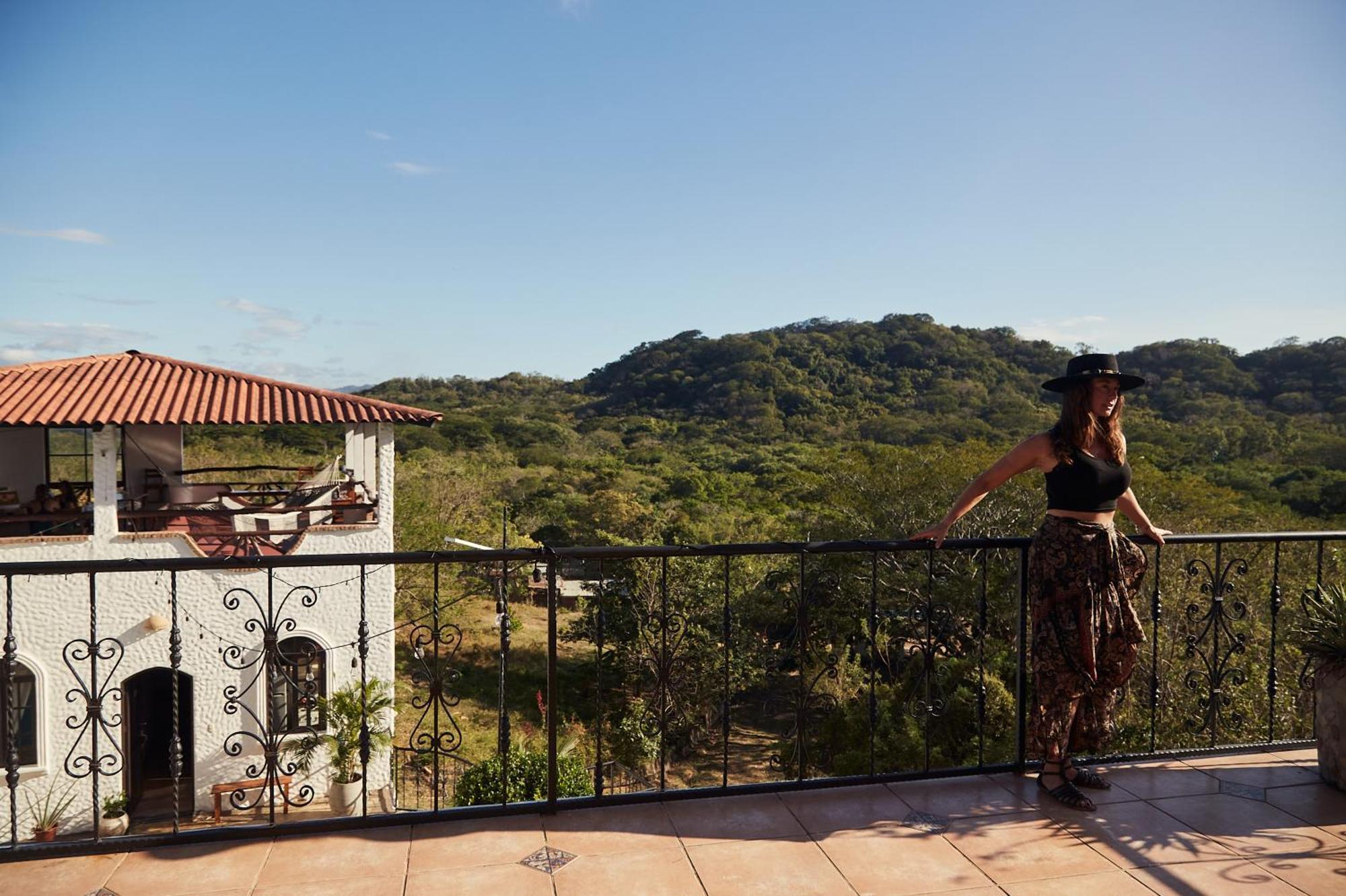 Beachside Stay At Villa Viyarte ซานฮวนเดลซูร์ ภายนอก รูปภาพ