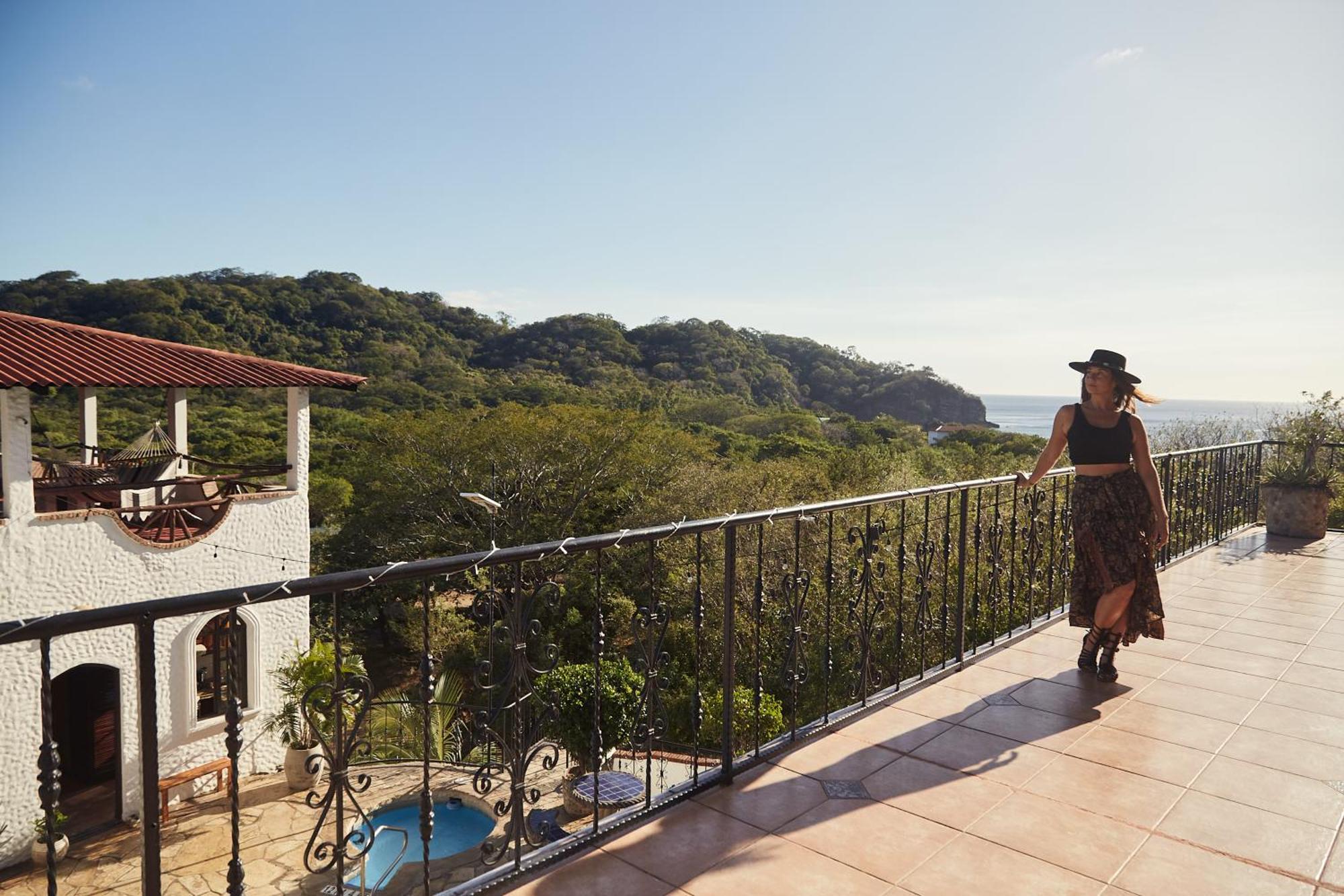 Beachside Stay At Villa Viyarte ซานฮวนเดลซูร์ ภายนอก รูปภาพ