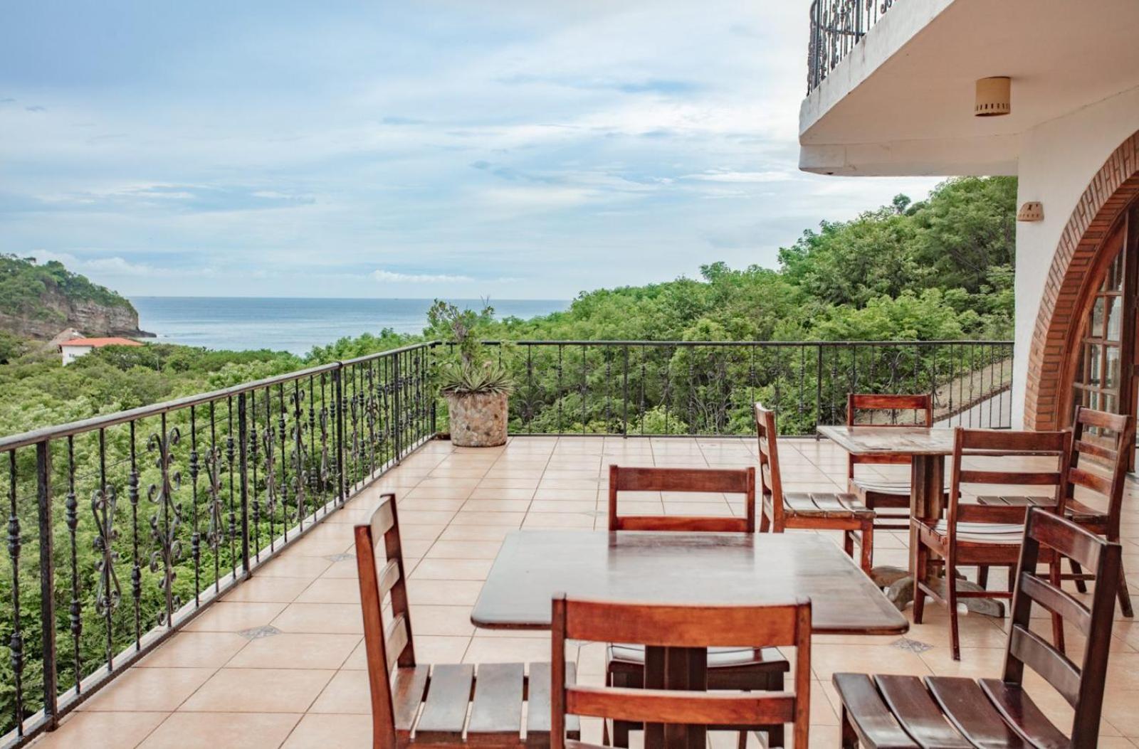 Beachside Stay At Villa Viyarte ซานฮวนเดลซูร์ ภายนอก รูปภาพ