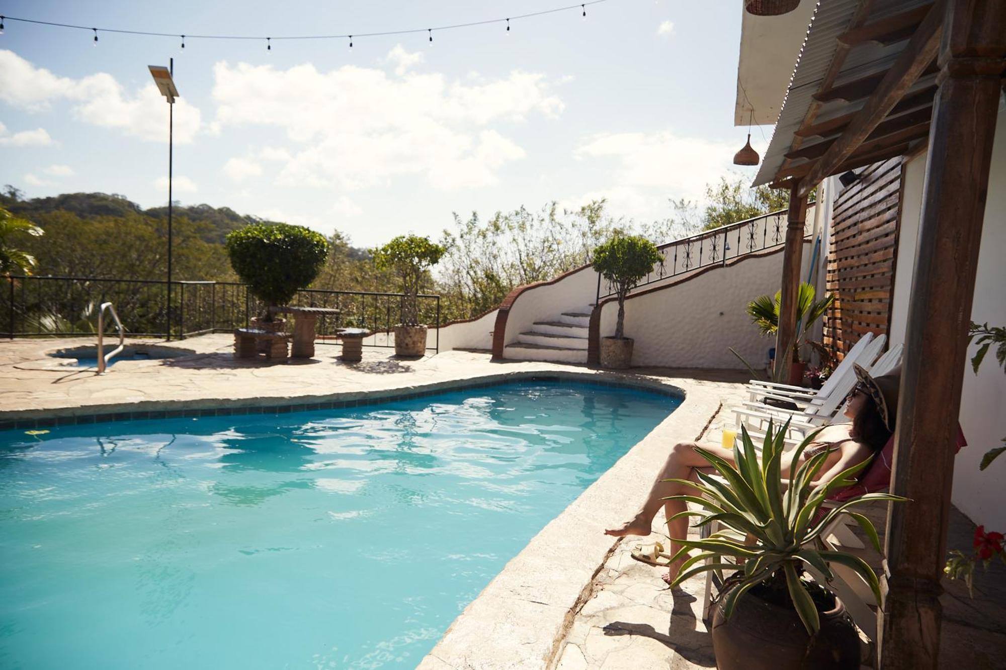 Beachside Stay At Villa Viyarte ซานฮวนเดลซูร์ ภายนอก รูปภาพ