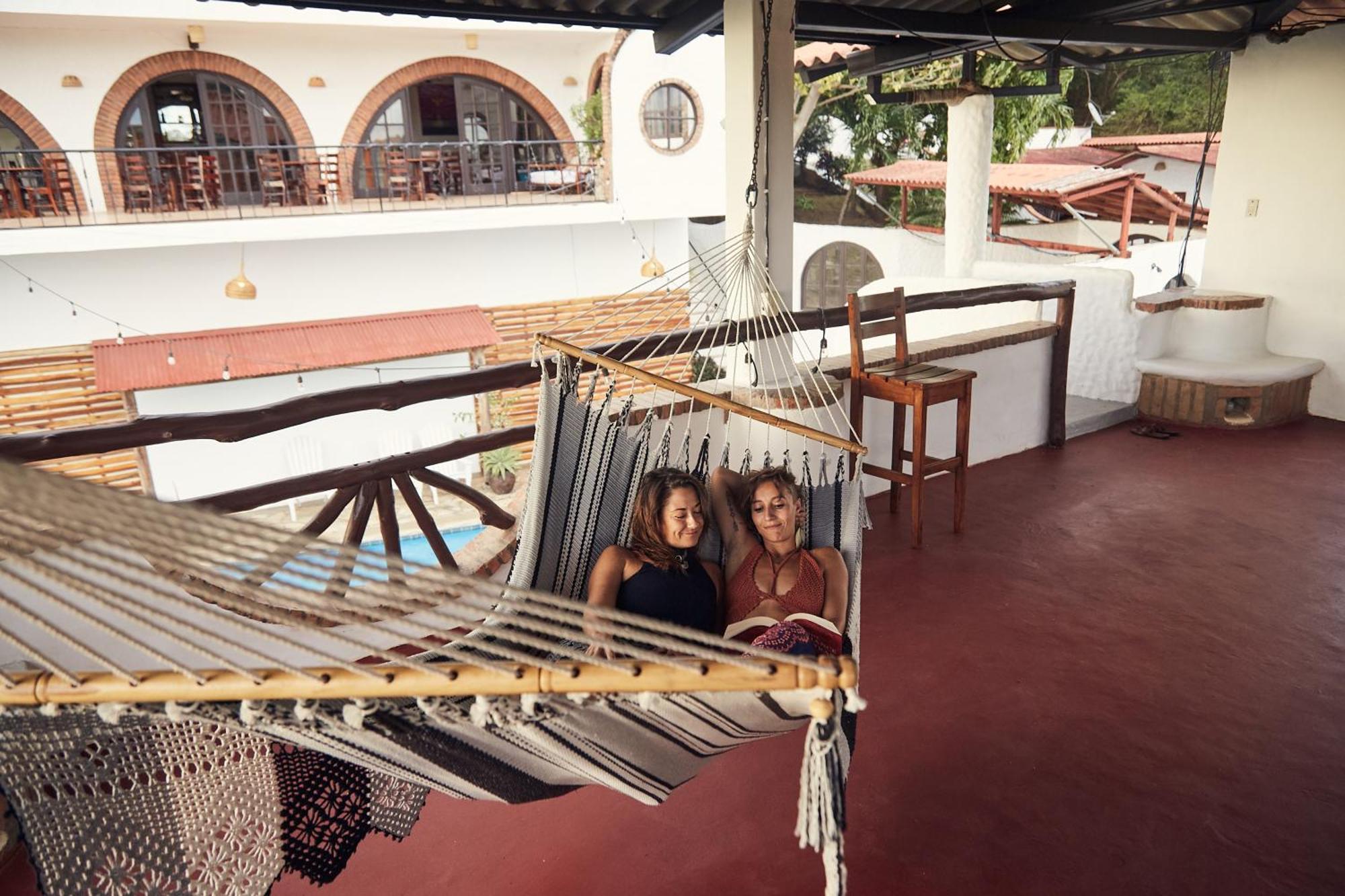 Beachside Stay At Villa Viyarte ซานฮวนเดลซูร์ ภายนอก รูปภาพ