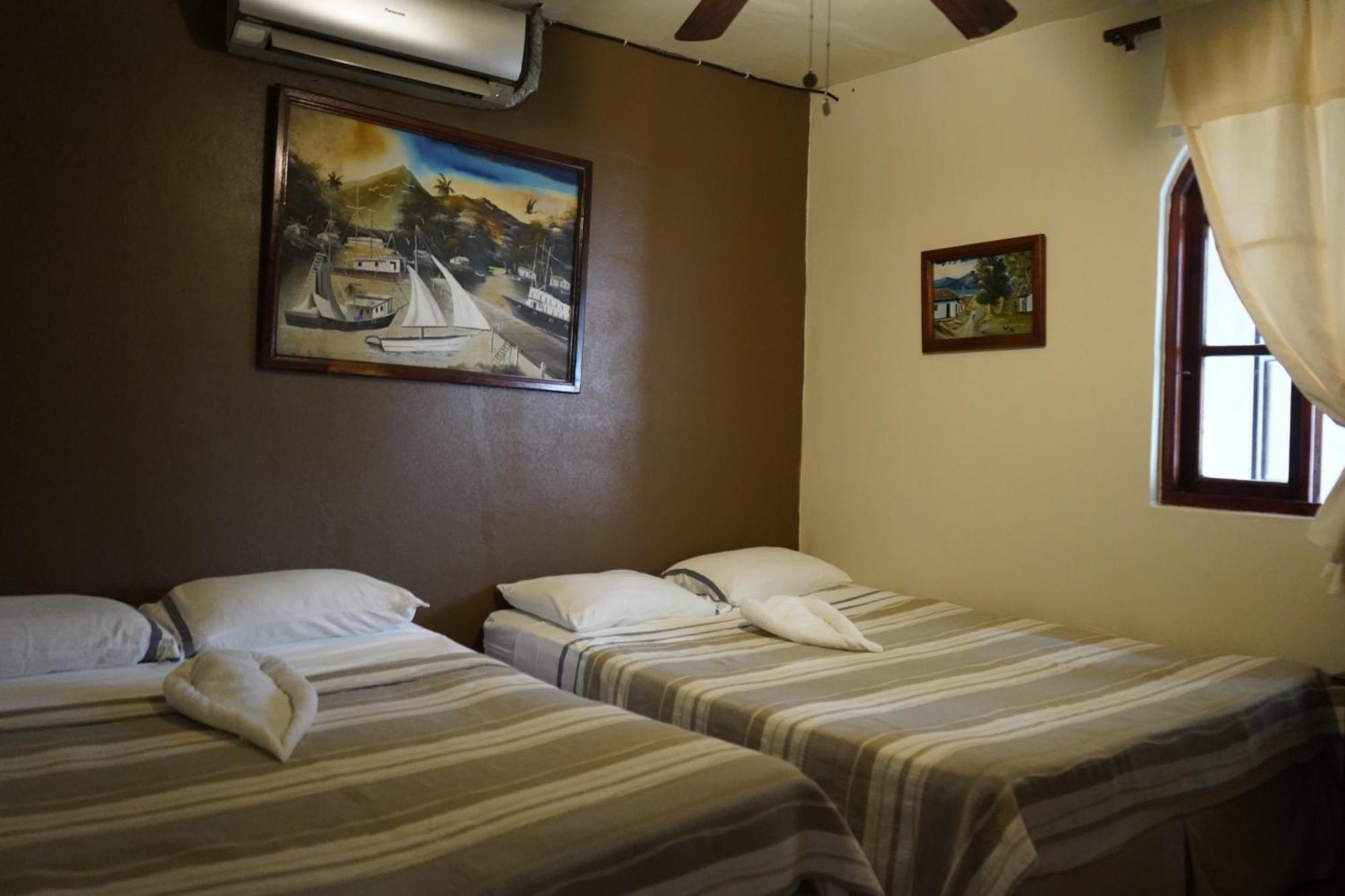 Beachside Stay At Villa Viyarte ซานฮวนเดลซูร์ ภายนอก รูปภาพ